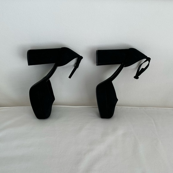 !! SOLD !! suede platform heels #partyshoes #platform #holidaystyle - Picture 6 of 7